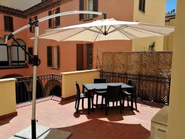 Galleria Del Toro Apartments Bologna Exterior photo